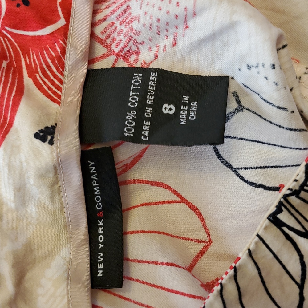 New York & Co. Floral A-Line Skirt — Red, Black, Cream — Size 8 - Picture 5 of 6